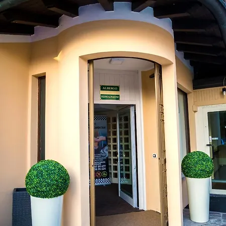 Hotel Lonatino 2*