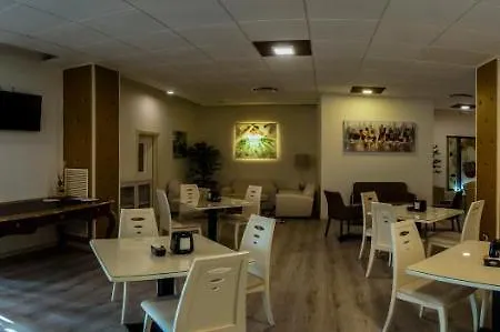 Hotell Lonatino